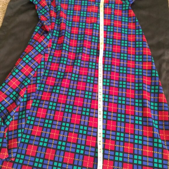 Lularoe Carly Dress Red Blue Plaid Checkered Short Sleeve Dress Size Med - Picture 4 of 8